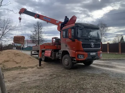 Манипулятор на базе SHACMAN с г/п кузова 16 тонн и г/п стрелы 8 тонн